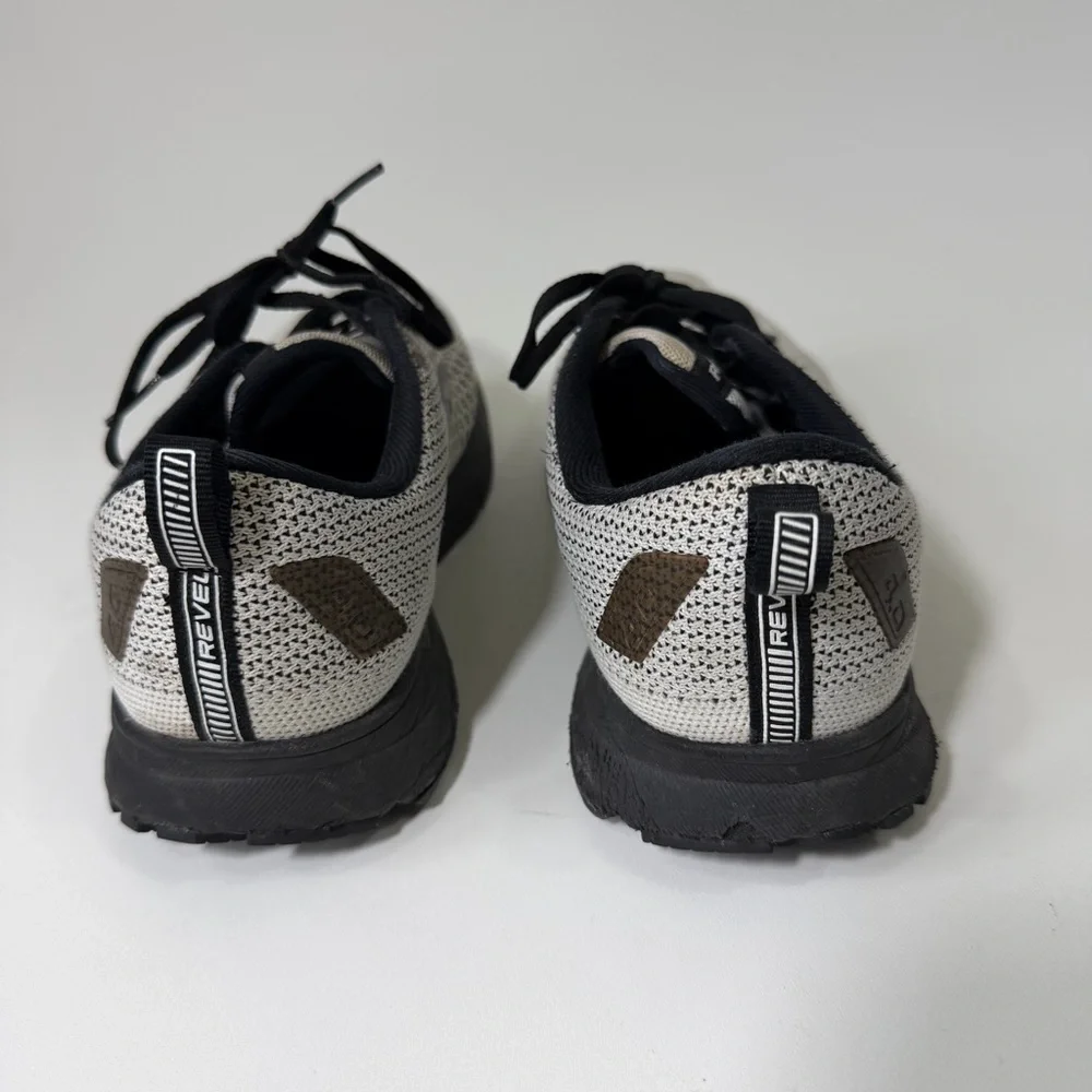 Women’s Brooks Revel 4 Running Shoes Black Gray Size 9